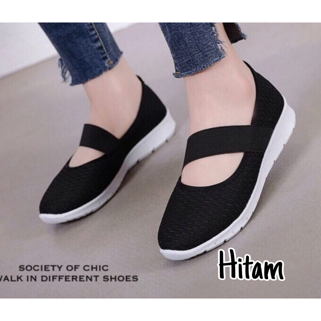 Media sepatu - Slip On Karet Edge Wanita