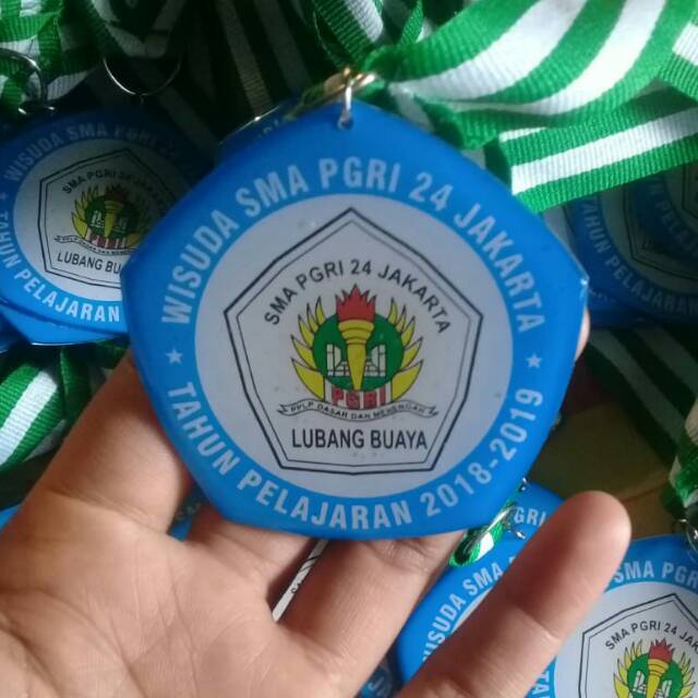 Medali Resin