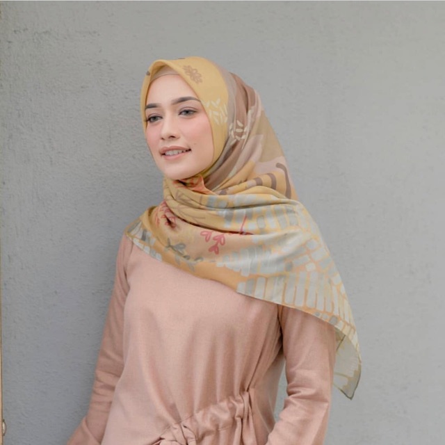 READY STOCK EISHA SERIES MUSTARD BY LOUISALUNA