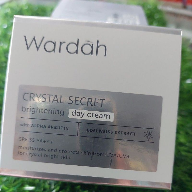 PROMO WARDAH CRYSTAL SECRET DAY CREAM 30g (BESAR)/Kemasan Baru