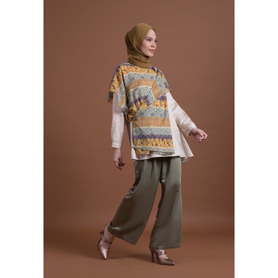 PRELOVED JENAR TOP RIA MIRANDA RAYA