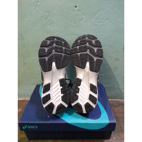 sepatu asics kayano 27 second