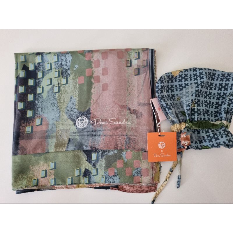 Ria Miranda X Dewi Sandra Scarf