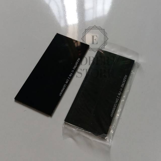 Kaca las hitam / kaca kedok las / kaca topeng las