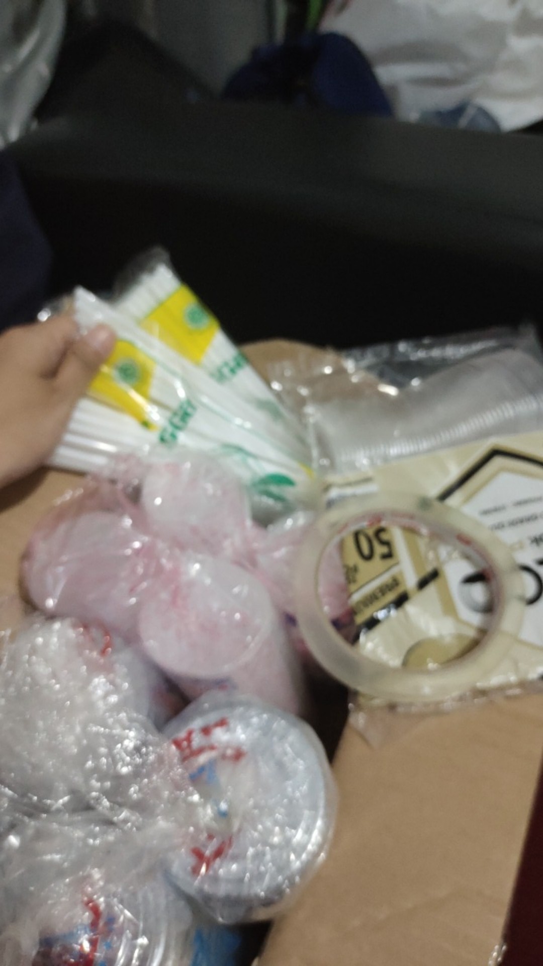 Sendok Makan Plastik Bening Isi 25