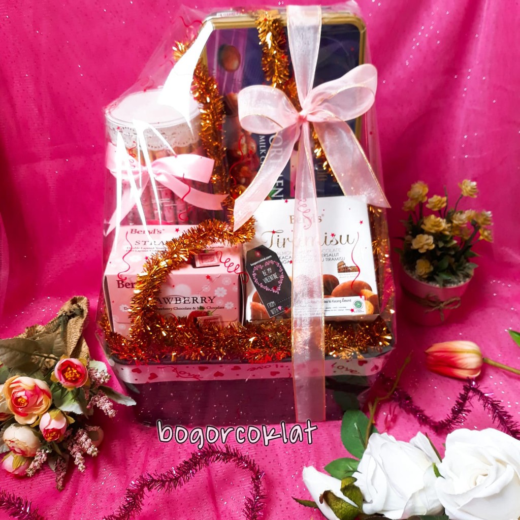 

Parsel Valentine Coklat Import
