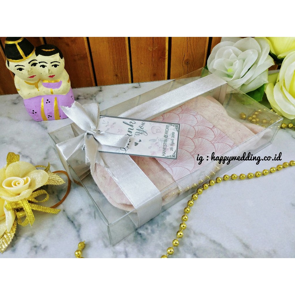 Souvenir Aqiqah Kaos Kaki Ikan (Mika)