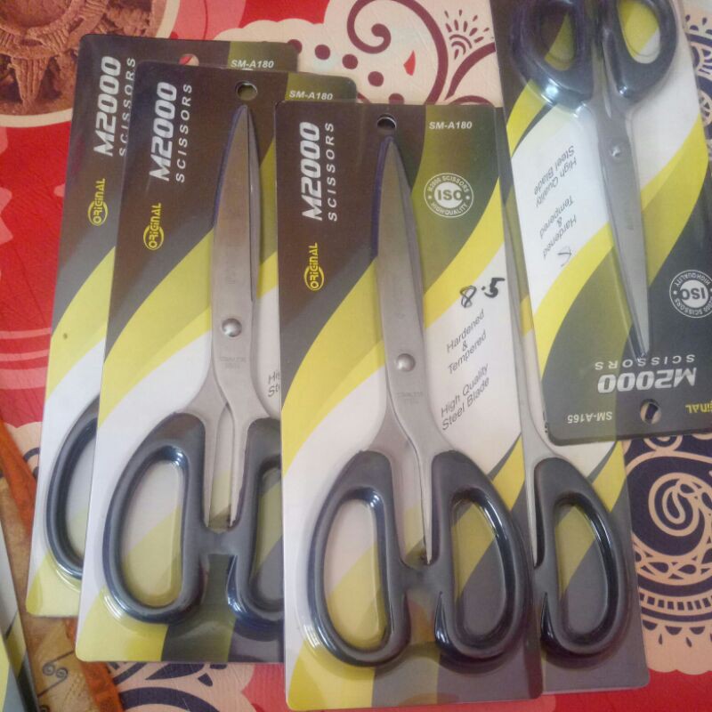 

Gunting/scissors M2000