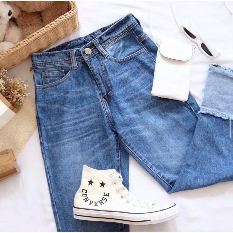 Celana Jeans Wanita Boyfriend LASTER Model Lipat Bawah Celana Jeans Wanita Boyfriend LASTER Model Lipat Bawah