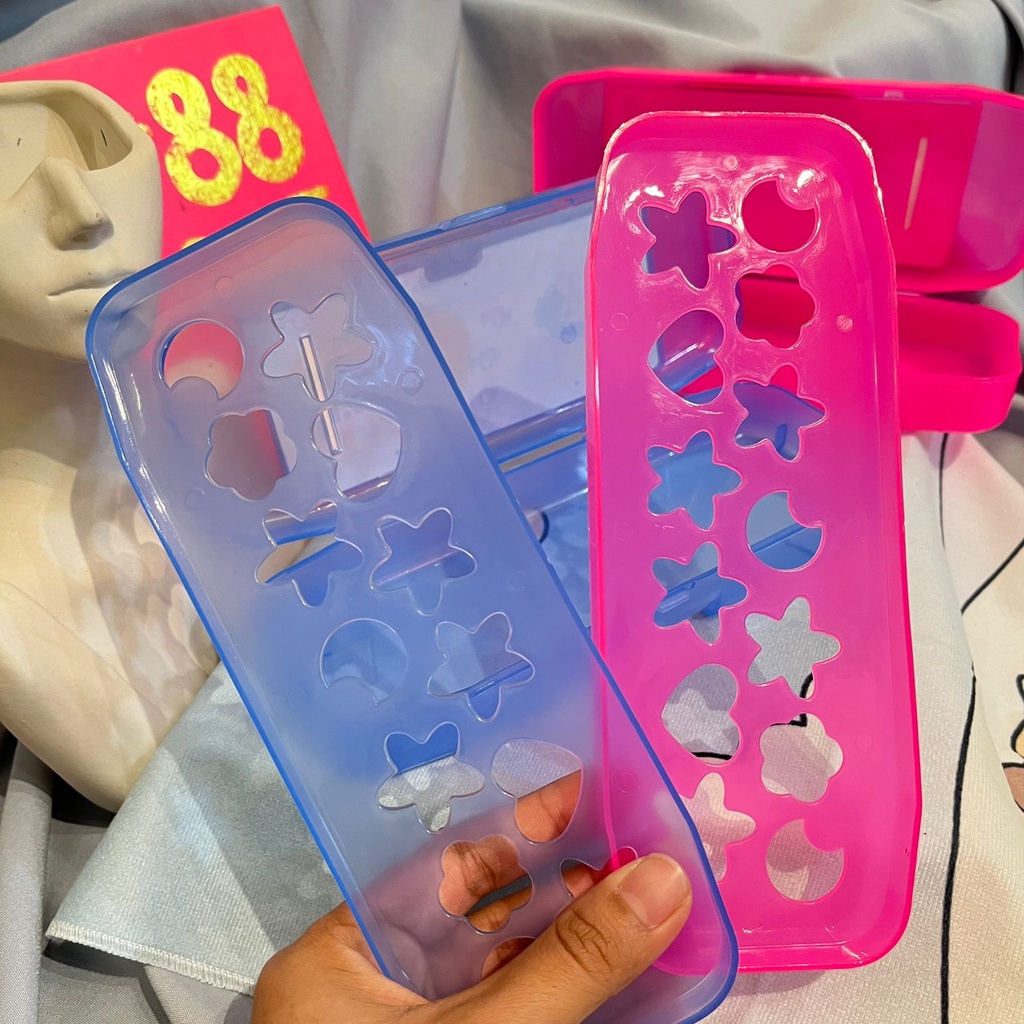 

Kotak pensil hard box PC-888 DYNASTY - PINK BIRU RANDOM - tempat case warna warni alat tulis pensil pulpen penggaris dompet bentuk boks lucu hadiah sovenir souvenir