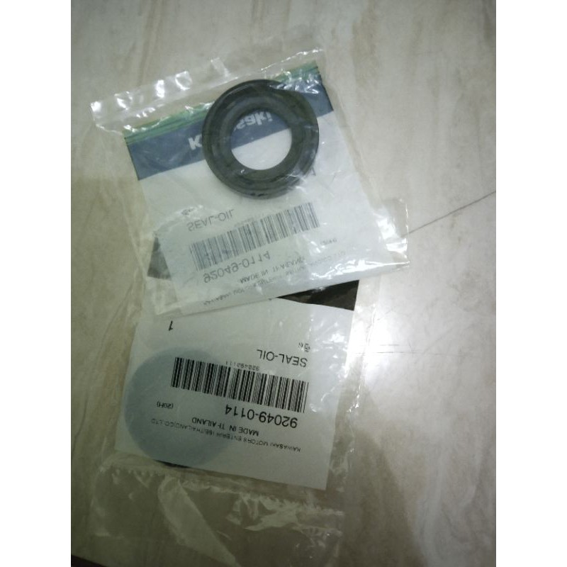 seal tromol belakang klx 150 sil tromol roda belakang KLX 150 original