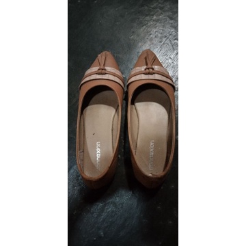 preloved sepatu wanita