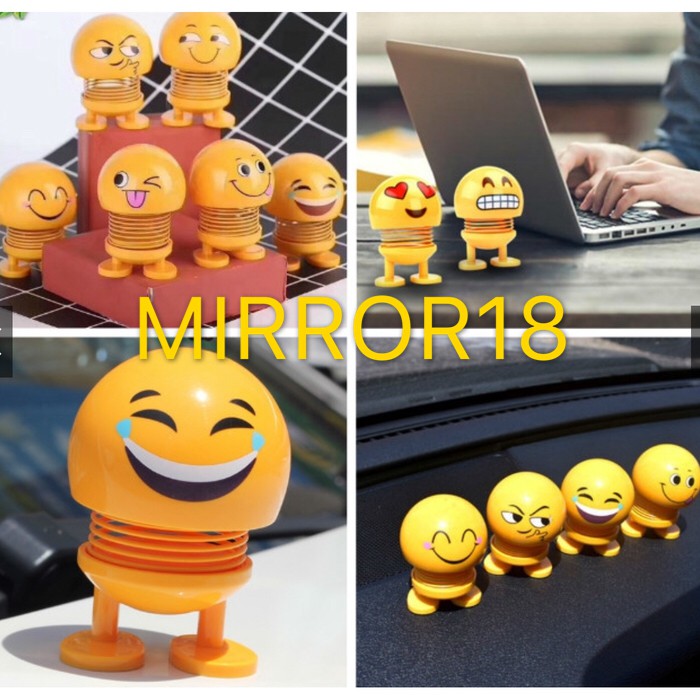 Personality Smile Funny Expression Spring Shaking Head emoji Mobil Doll Car Indoor emoji lucu