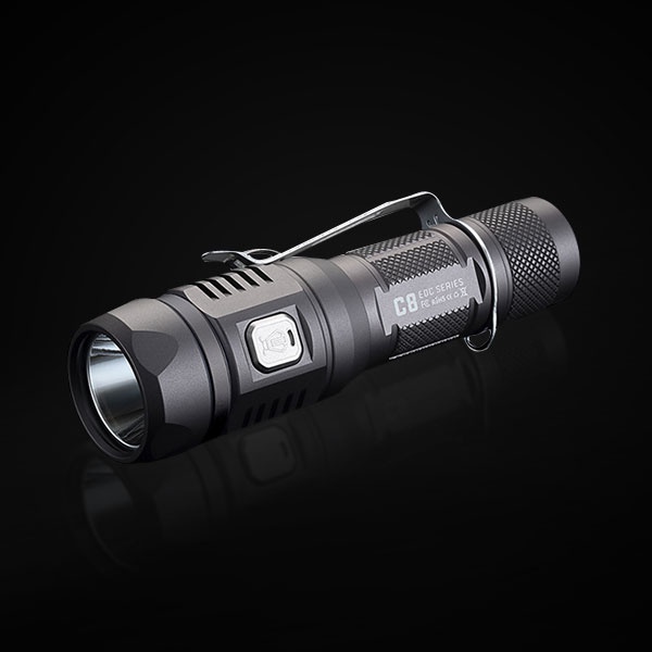 JETBeam C8 Pro Tactical Senter LED Cree SST-40 N4 BC 1200 Lumens - Black