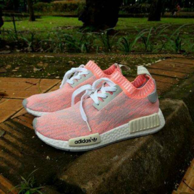 adidas nmd womens pink