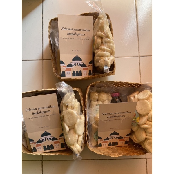 

Hampers pempek palembang, hempers ramadhan, hempers lebaran, hempers ultah, hampers birthday