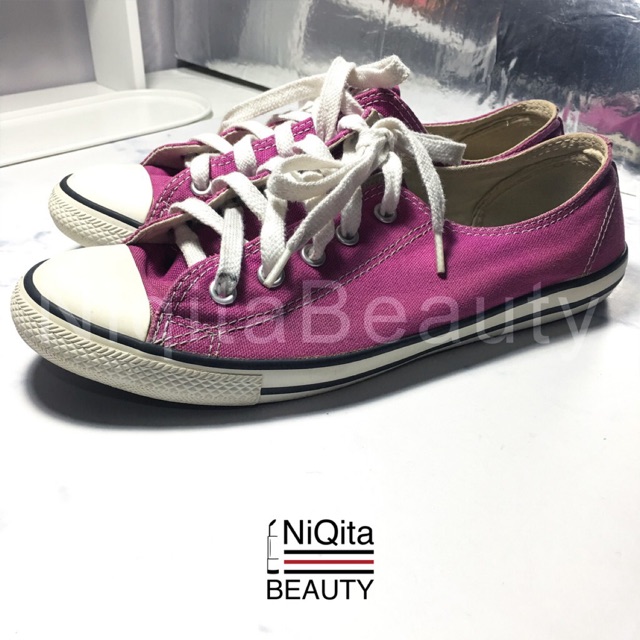 converse dainty 39