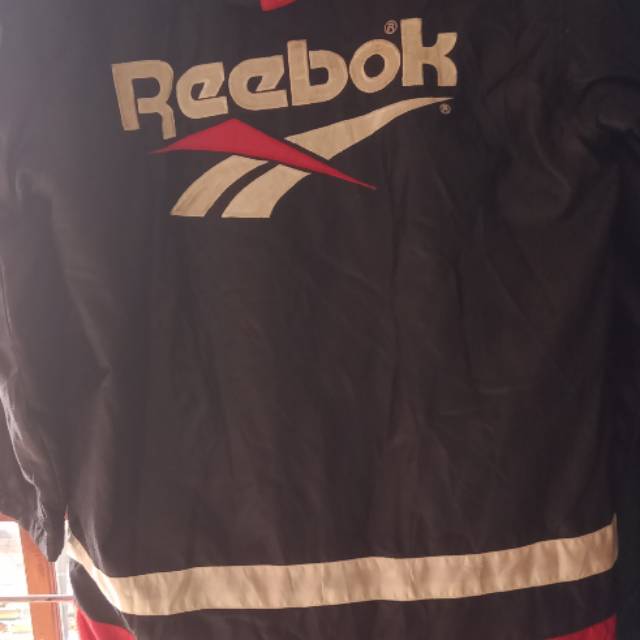 Jaket Reebok