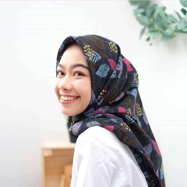 POLLYCOTTON PREMIUM MOTIF