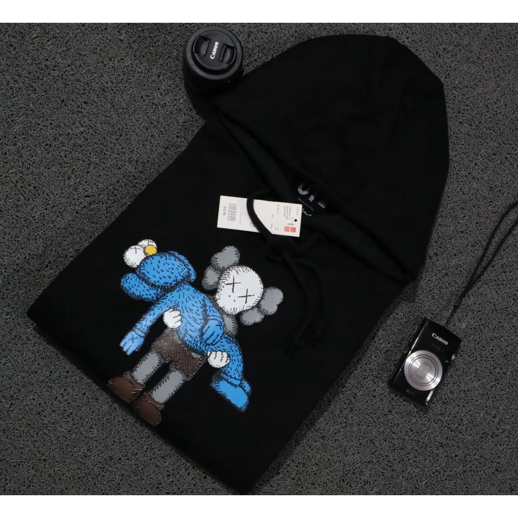 JAKET SWEATER HOODIE UNIQLO X KAWS ANATOMY HITAM KUPING HIJAU AUTHENTIC PREMIUM TERLARIS FREE STICKE