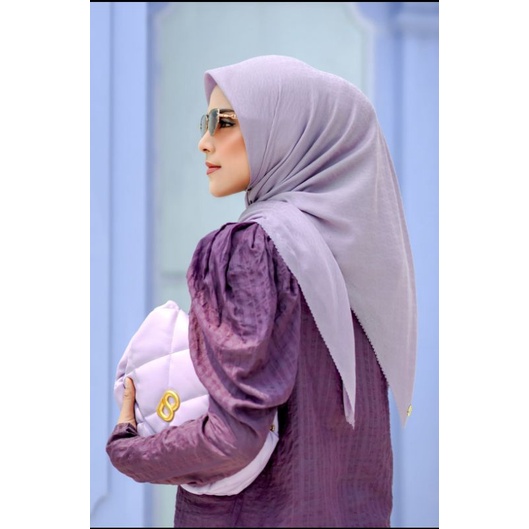 Buttonscarves Tapis Embossed Rhubarb