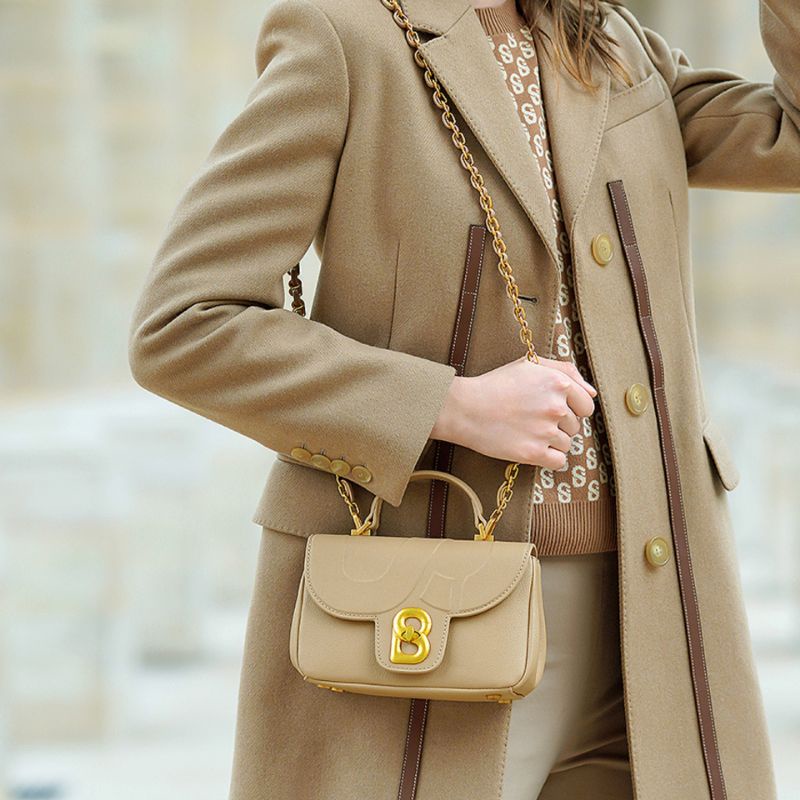 Buttonscarves Alma Flap Bag Small Beige