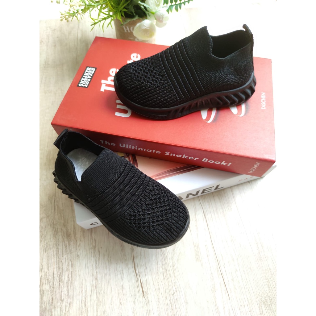 Sodalite Sepatu Anak Sekolah Slip On Import Formal S21