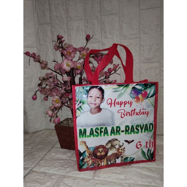 Tas ultah anak costum UK. 25x25x10