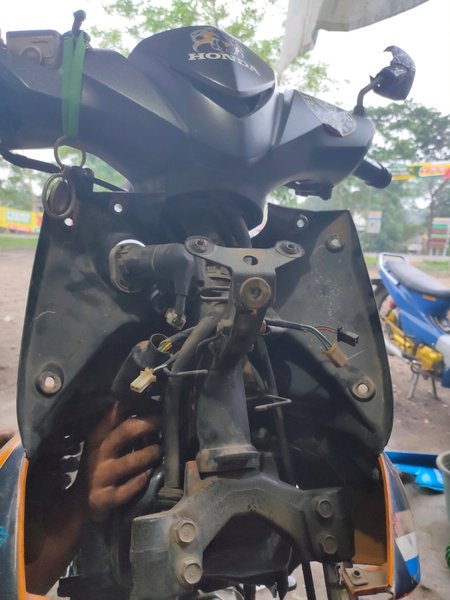 karet body bodi Tameng dada depan Honda Blade lama