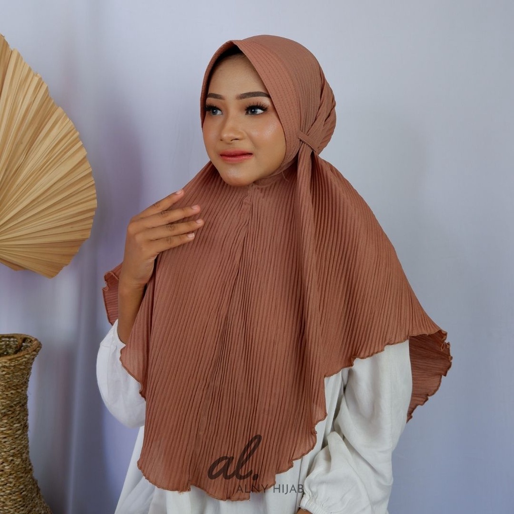 Alny Hijab - Hijab Instan Bergo Maryam Plisket Pad Diamond Italiano