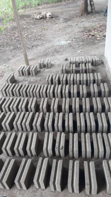 Cetakan Batako Model Engsel Ukuran 30-10-15