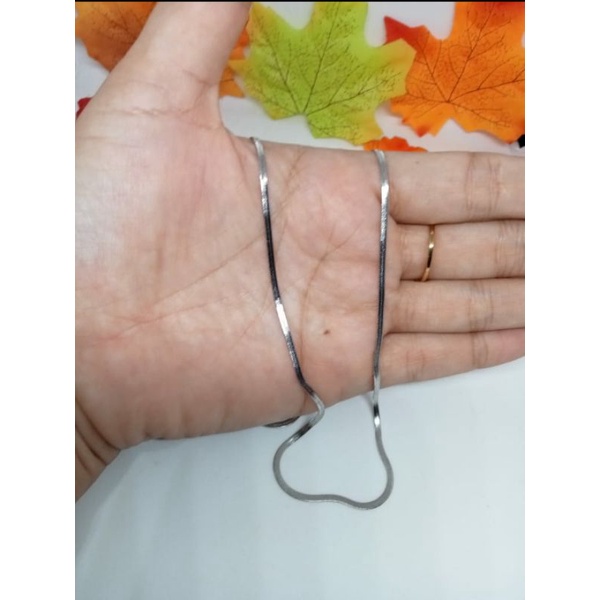 kalung titanium