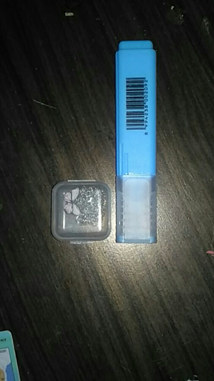 Hw Kotak Penyimpanan Perhiasan Bahan Plastik Ukuran 3.5 * 3.5cm