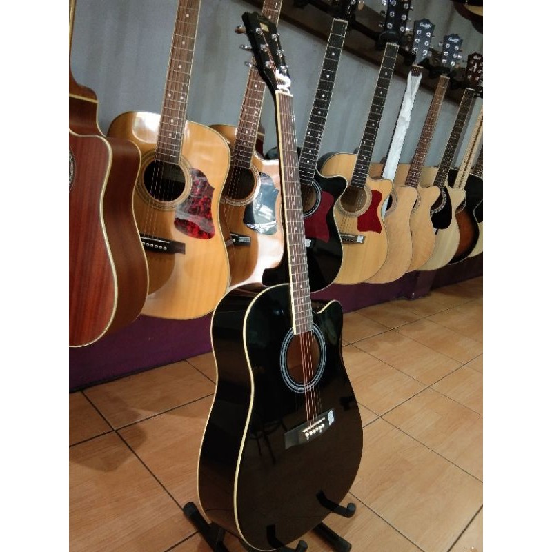 GITAR AKUSTIK KAPOK SDG788 PC