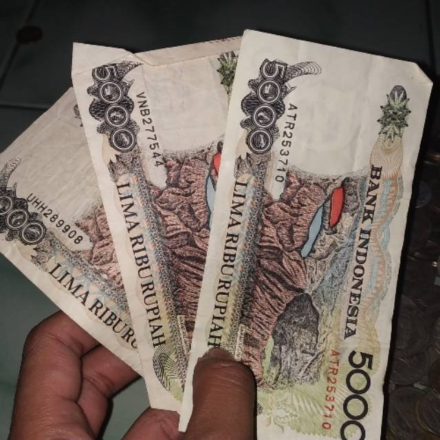 Uang Kuno 5000 rupiah