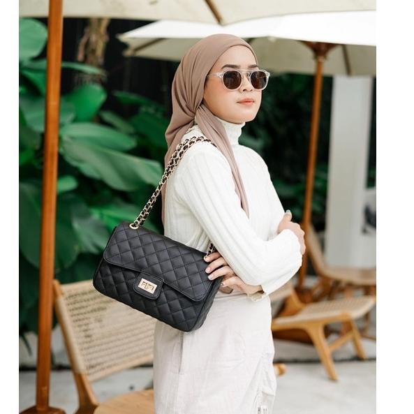 Paling Diminati Elnaz Miura bag