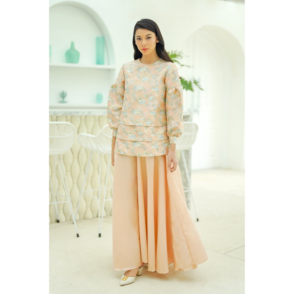 VIERA BLOUSE PEACH - BENANG JARUM COUTURE