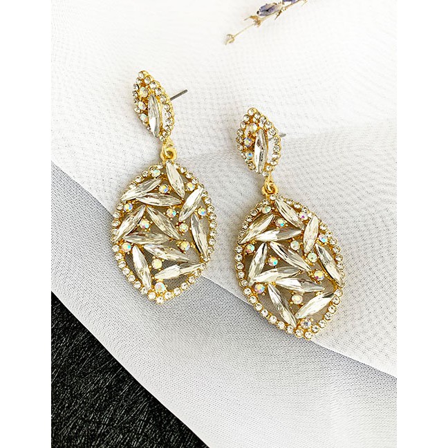 LRC Anting Tusuk Fashion Alloy Studded Oval Stud Earrings D33791