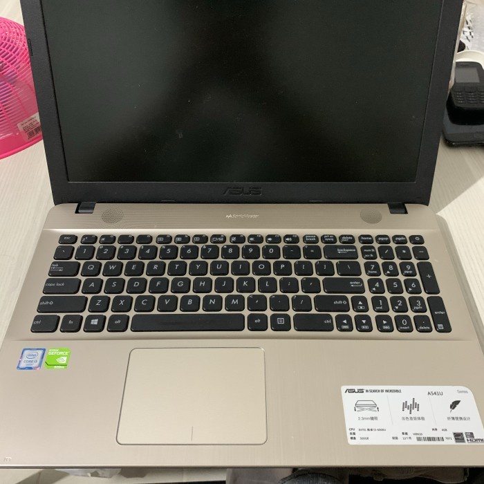 ASUS A541U CORE i3 RAM 4 GB HDD 500 GB