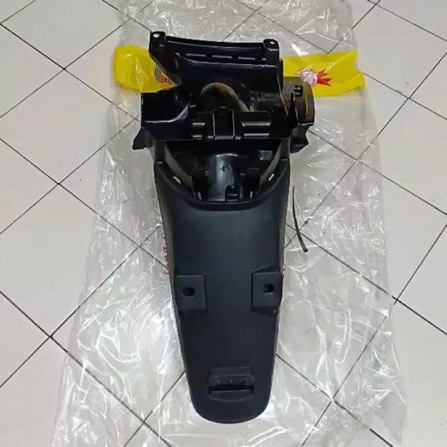 SPAKBOR BELAKANG HONDA SCOOPY FI 2014