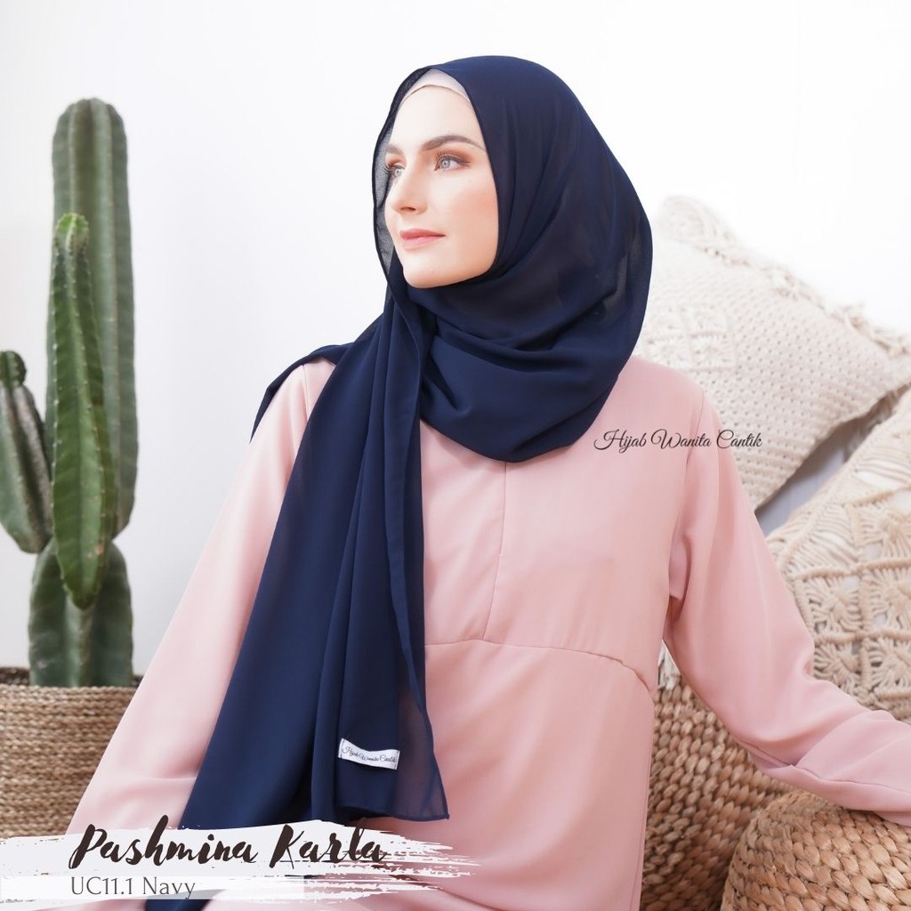 Hijabwanitacantik - Pashmina Karla (dengan kancing) | Pashmina Cerutti Premium | Hijab