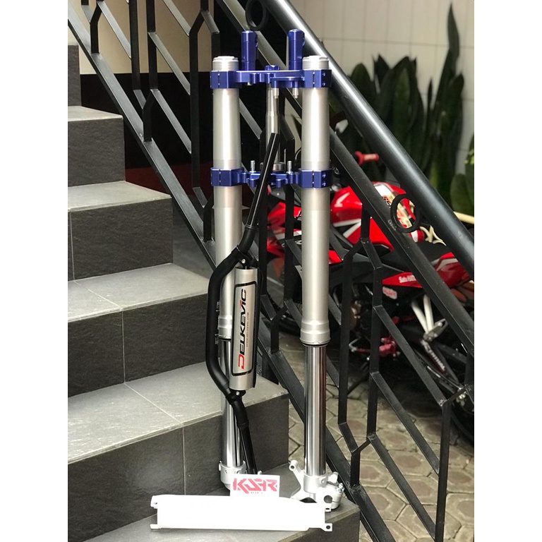 USD DELKEVIC REAL JUMP WR155 - SILVER BLUE