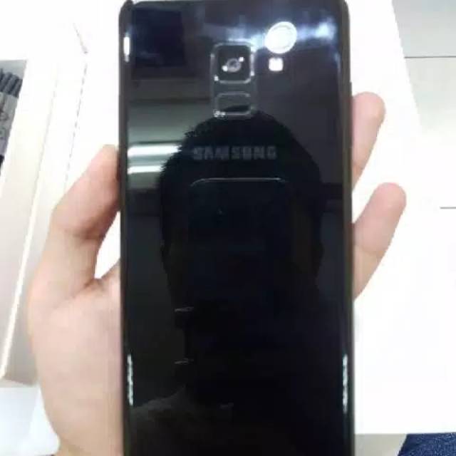 Samsung A8+ second