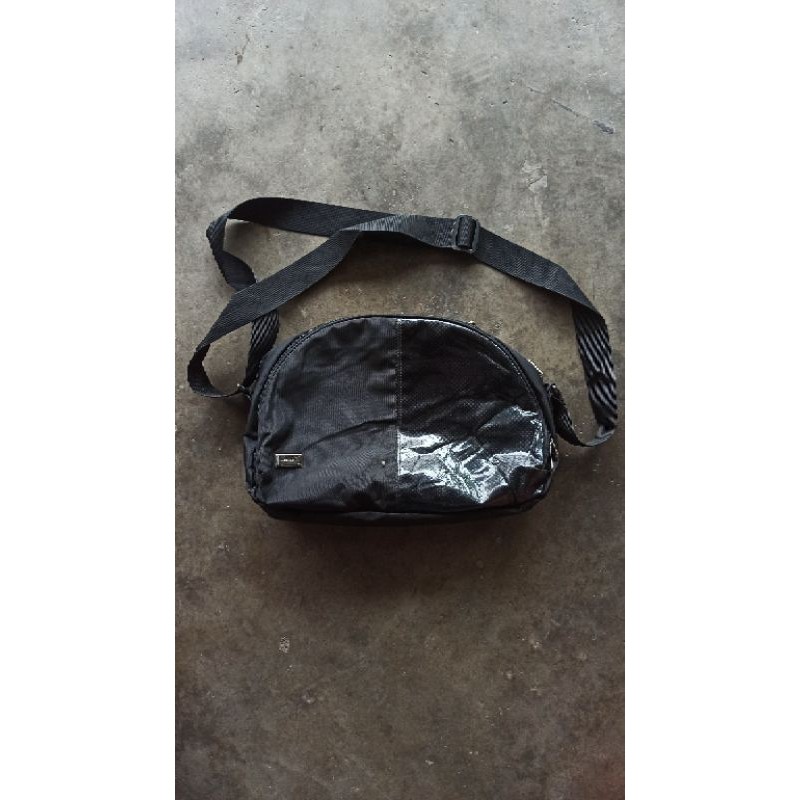 Sling Bag Lecaf