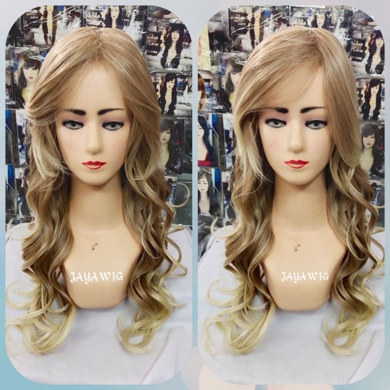 Wig Keriting Panjang Ombre Caramel Rambut Palsu gelombang Panjang 55cm