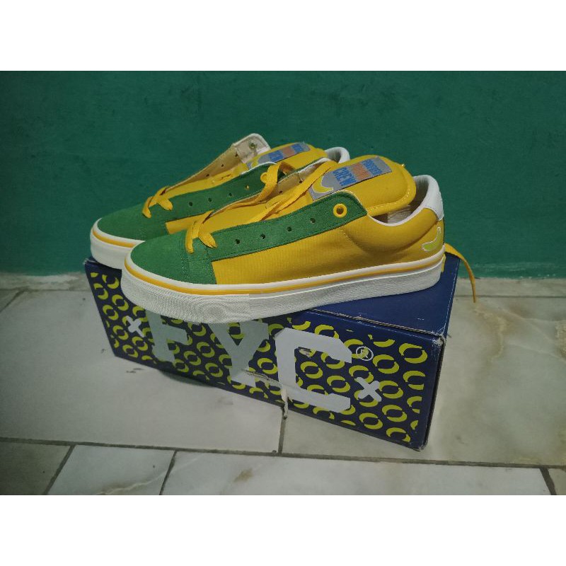 sepatu FYC