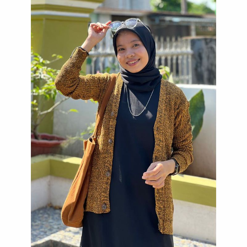 Muslimah "Cardigan rajut"