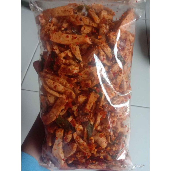

Cemilan basreng stick pedas daun jeruk 500g