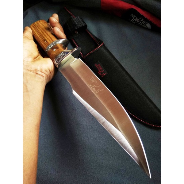 Pisau belati berburu model klasik (COD)