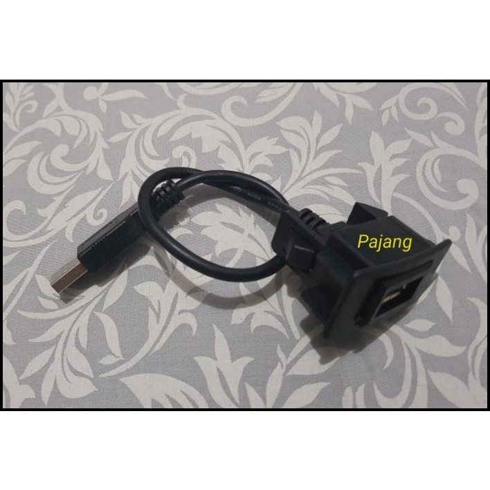 Colokan Usb Untuk Mobil Honda Brio / Jazz /Civic /Accord / Crv / Freed